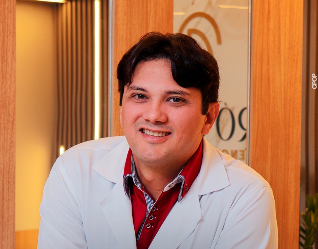 Dr. Alex Sousa